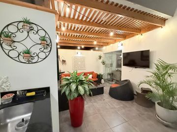 LINDO DUPLEX TIPO CASITA, ZONA TRANQUILA CHACARILLA