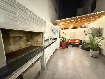 LINDO DUPLEX TIPO CASITA, ZONA TRANQUILA CHACARILLA