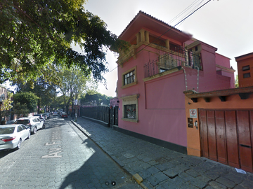 ¡¡Atención Inversionistas!! Venta de Remate en Amplia y Linda Casa con Posesión entrega inmediata en COYOACAN, CDMX.