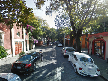 ¡¡Atención Inversionistas!! Venta de Remate en Amplia y Linda Casa con Posesión entrega inmediata en COYOACAN, CDMX.