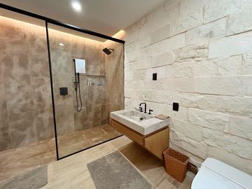 DEPARTEMENTO BEACH FRONT EN PLAYA DEL CARMEN