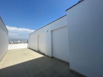 ESTRENO DÚPLEX MIRAFLORES 224 m²|4 DORMITORIOS |PISCINA |CERCA A PARQUE KENNEDY