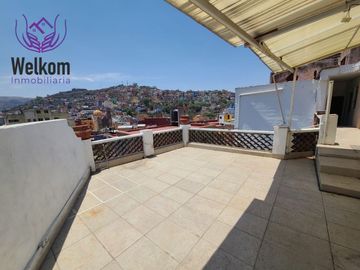 CASA EN VENTA PARA VIVIR O INVERTIR EN EL CENTRO DE LA CUIDAD DE GUANAJUATO