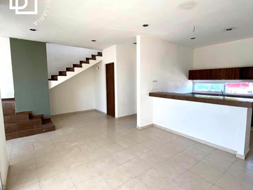 Casa nueva en venta al norte de Mérida lista para estrenar