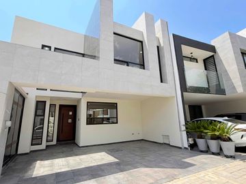 CASA NUEVA EN VENTA EN PRQUE COAHUILA BARRIO CASCATTA LOMAS DE ANGELOPOLIS PUEBLA SAN ANDRES CHOLULA PUEBLA