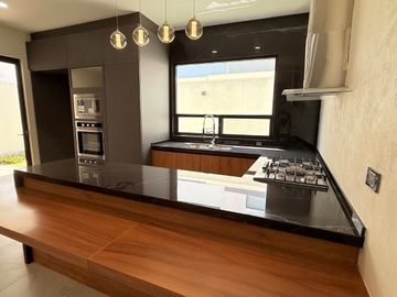 CASA NUEVA EN VENTA EN PRQUE COAHUILA BARRIO CASCATTA LOMAS DE ANGELOPOLIS PUEBLA SAN ANDRES CHOLULA PUEBLA