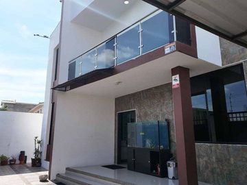casa amoblada de alquiler manta zona manta 2000 L/F