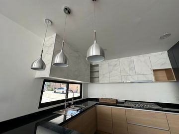 CASA NUEVA EN VENTA PRECIO DE OPORTUNIDAD LOMAS DE ANGELOPOLIS SAN ANDRES CHOLULA PUEBLA