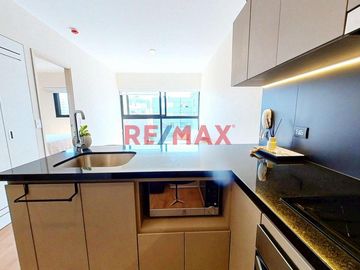 Alquiler De Departamento De Estreno- Limite San Isidro Con Magadalena