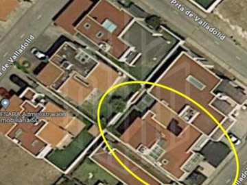 MODERNA CASA CON  UBICACIÓN PRIVILEGIADA  EN BOSQUE ESMERALDA,  EN VENTA.