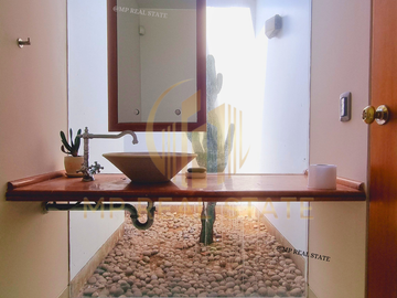 CASA DE 2 PISOS EN LA ENCANTADA DE VILLA