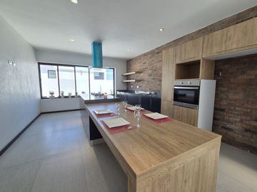 CASA EN VENTA GRAN RESERVA, LOMAS DE ANGELÓPOLIS III, PUEBLA