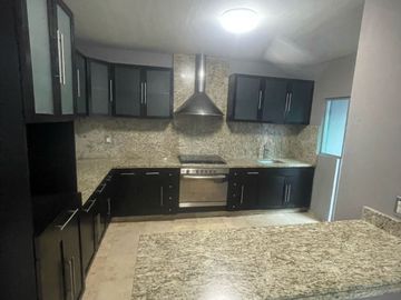Casa en Venta; Fracc. Revolución en Tlaquepaque, Jalisco.