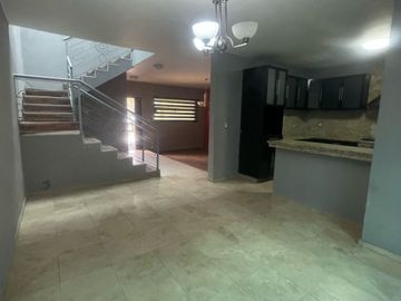 Casa en Venta; Fracc. Revolución en Tlaquepaque, Jalisco.