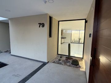 HERMOSA CASA NUEVA EN VENTA EN LOMAS DE ANGELÓPOLIS PARQUE CUERNAVACA PUEBLA SAN ANDRES CHOLULA