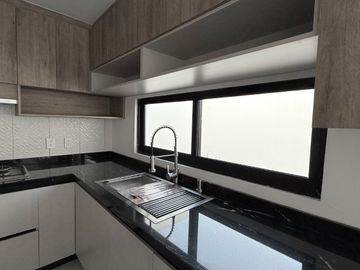 HERMOSA CASA NUEVA EN VENTA EN LOMAS DE ANGELÓPOLIS PARQUE CUERNAVACA PUEBLA SAN ANDRES CHOLULA