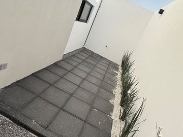 HERMOSA CASA NUEVA EN VENTA EN LOMAS DE ANGELÓPOLIS PARQUE CUERNAVACA PUEBLA SAN ANDRES CHOLULA