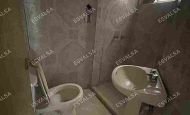 EDIFICIO EN ESQUINA, EN VENTA, CON LOCALES Y DEPTOS. EN SLP