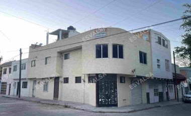 EDIFICIO EN ESQUINA, EN VENTA, CON LOCALES Y DEPTOS. EN SLP