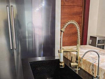 Casa de lujo en venta en Haciendas Residencial Hermosillo – 4 recámaras, alberca, 1 planta y paneles solares