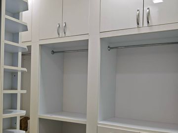 Casa de lujo en venta en Haciendas Residencial Hermosillo – 4 recámaras, alberca, 1 planta y paneles solares