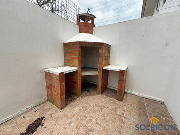 Hermosa Casa de 4 habitaciones sector Molinopamba