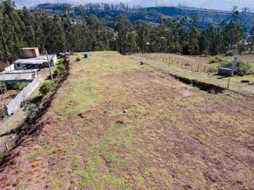 SE VENDE TERRENO EN JAVIER LOYOLA - AZOGUES