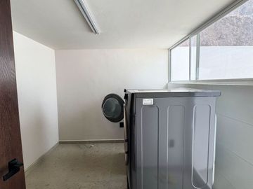 Venta residencia exclusiva en Encinos tres Marias