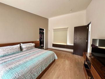 Venta residencia exclusiva en Encinos tres Marias