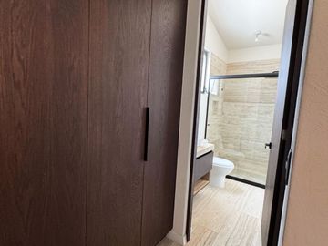 Venta residencia exclusiva en Encinos tres Marias