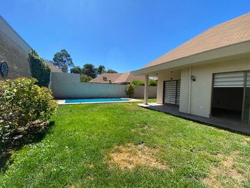 Vendo casa en Condominio del Real 2 Sector Jardin del Este Chillán, a minutos de camino a cato y sector Quilamapu, Chillán