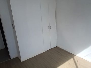 Venta de departamento cercano a estación de metro Plaza Chacabuco. Edificio Hipódromo Chile 1640 Piso 4  (2d 1b).
