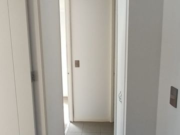 Venta de departamento cercano a estación de metro Plaza Chacabuco. Edificio Hipódromo Chile 1640 Piso 4  (2d 1b).