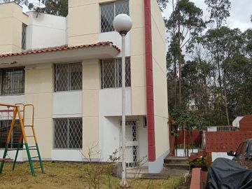 Casa en Venta Conocoto Puente 2