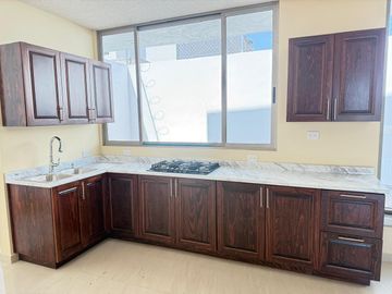 Venta casa villas  del lago altozano coto privado a unos pasos de juan pablo ll