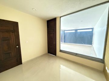 Venta casa villas  del lago altozano coto privado a unos pasos de juan pablo ll