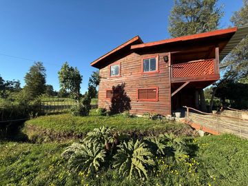 Se Vende Hermosa Casa Rústica en Nontuelá –, Futrono, Región de Los Ríos.