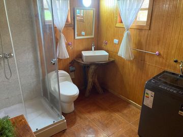 Se Vende Hermosa Casa Rústica en Nontuelá –, Futrono, Región de Los Ríos.
