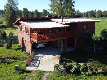 Se Vende Hermosa Casa Rústica en Nontuelá –, Futrono, Región de Los Ríos.