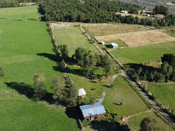 Se Vende Hermosa Casa Rústica en Nontuelá –, Futrono, Región de Los Ríos.
