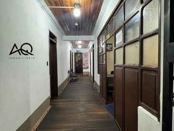 Casa rentera en venta en el centro de Loja