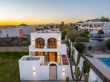Casa en Venta en Cabo San Lucas en Tezal en White Lotus