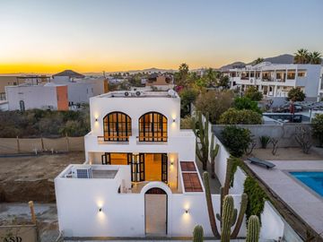 Casa en Venta en Cabo San Lucas en Tezal en White Lotus