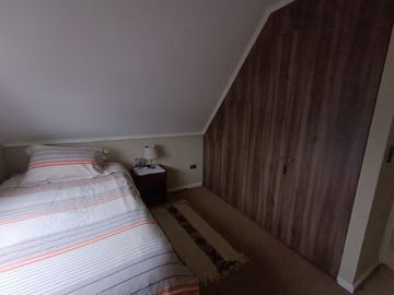 Impecable casa en condominio Los Robles