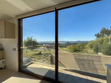 Casa en condominio, Andalué · Venta UF 24.500