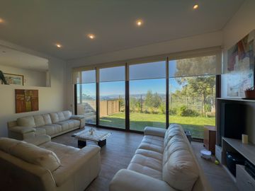 Casa en condominio, Andalué · Venta UF 24.500