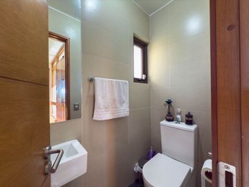 Casa en condominio, Andalué · Venta UF 24.500