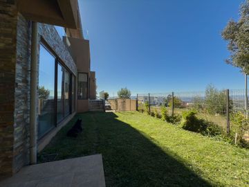 Casa en condominio, Andalué · Venta UF 24.500