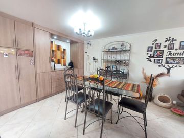 VENDO CASA /PORTAL SHOPPING