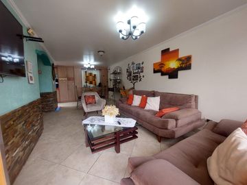 VENDO CASA /PORTAL SHOPPING